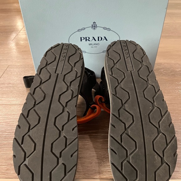 Prada sport nylon printed sandals. - Picture 4 of 6